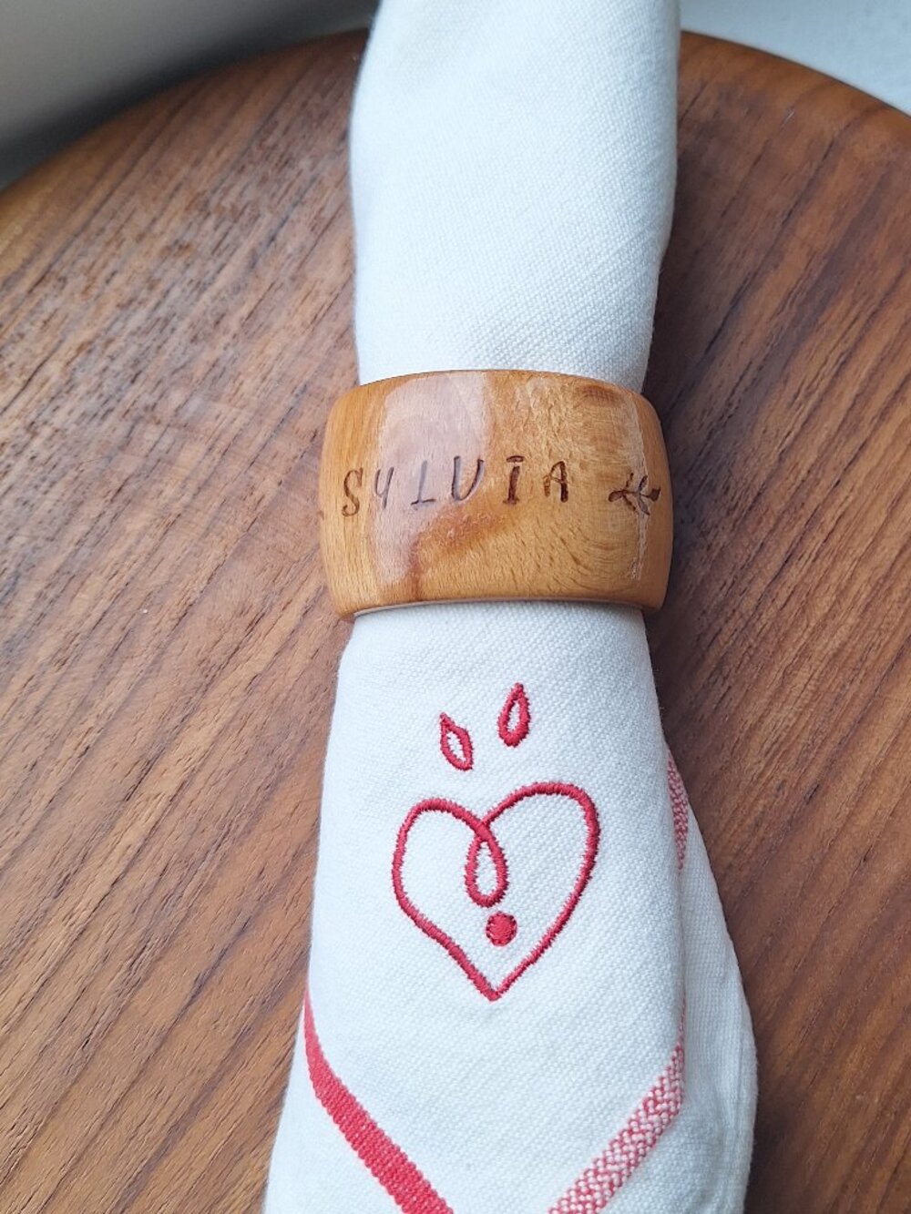 WOODEN NAPKIN RING WITH NAME - SYLVIA